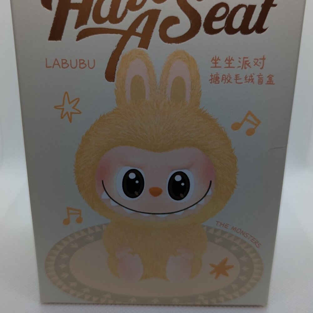 Have A Seat Labubu Dada - Picture 2 of 4